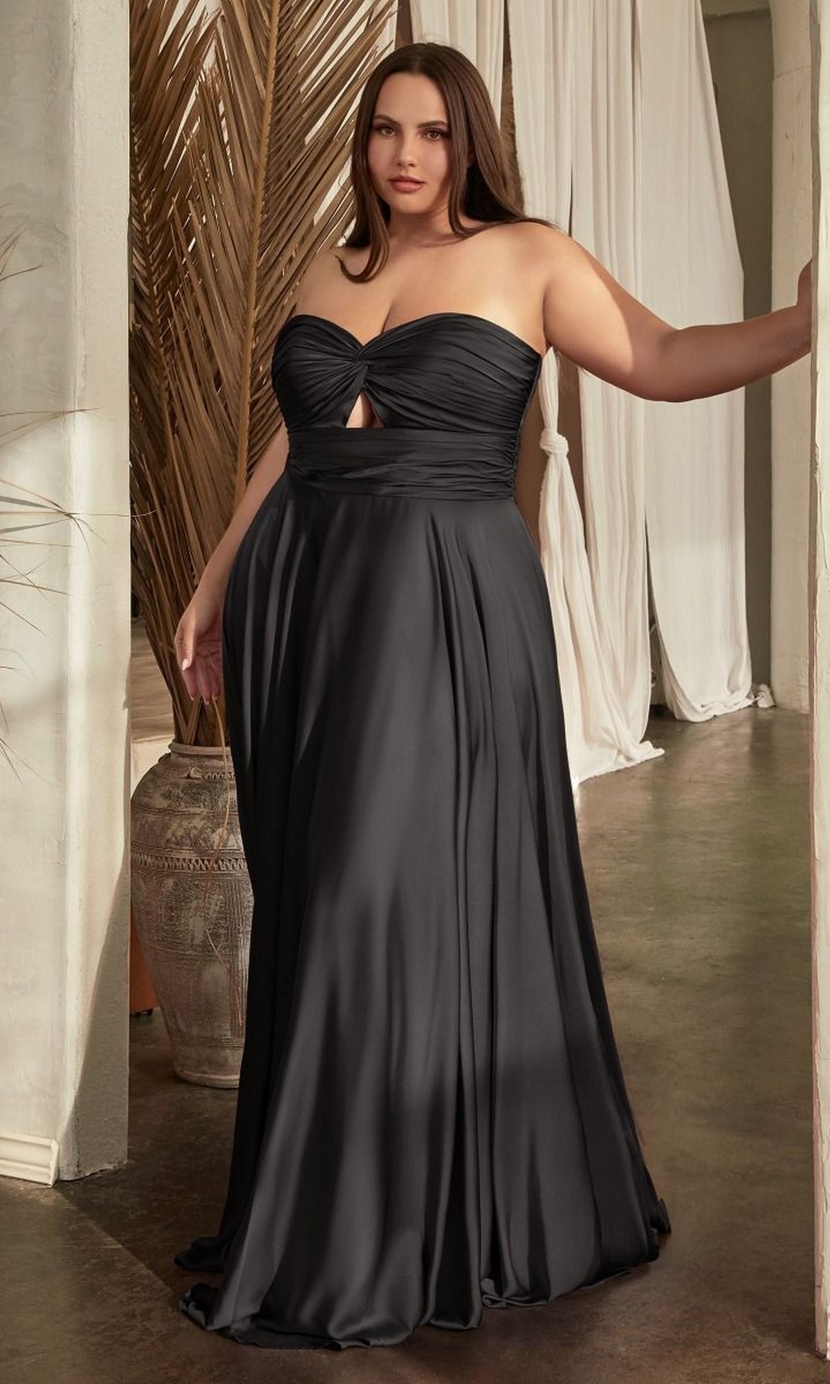 Plus-Size Strapless Sweetheart Prom Dress Ladivine L7496C