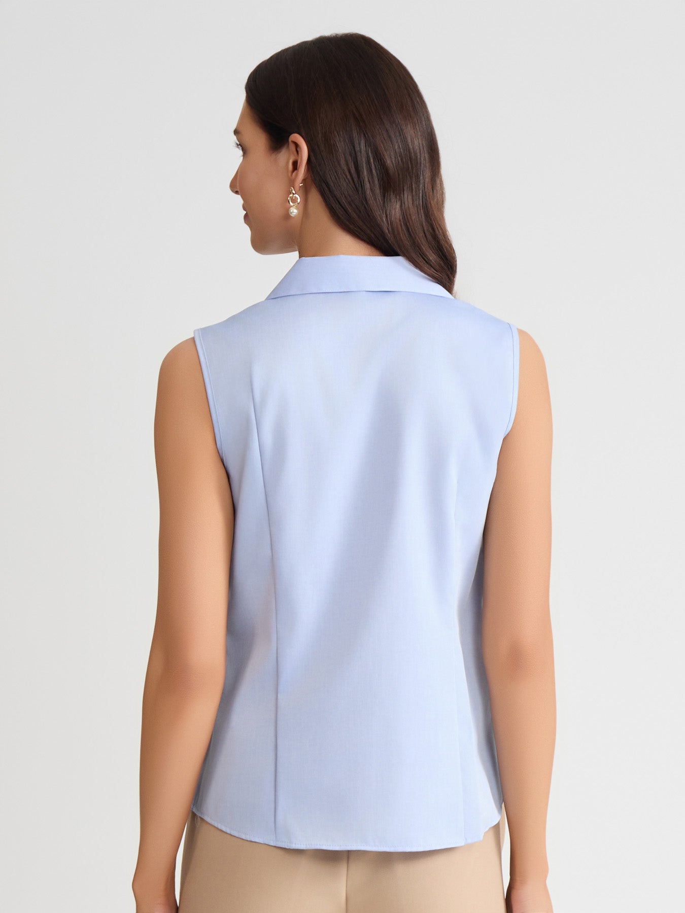 Easy-Care Sleeveless Button-Up Shirt - Image 5